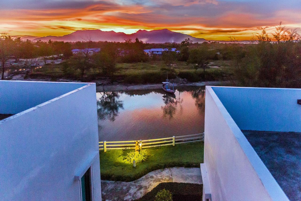 Absolute Beachfront Villa Ban Huai Yang Экстерьер фото